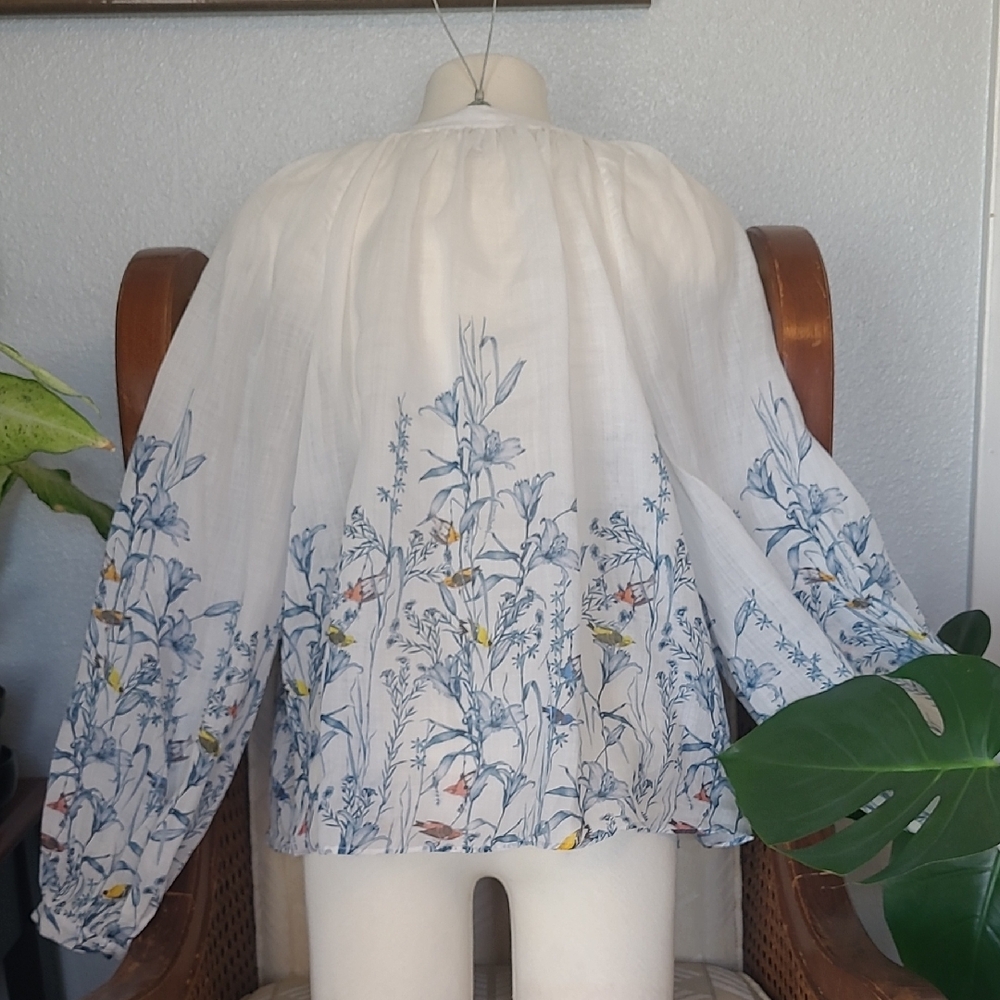 Banana Republic White Blouse with Blue Floral Design - Picture 2 of 8
